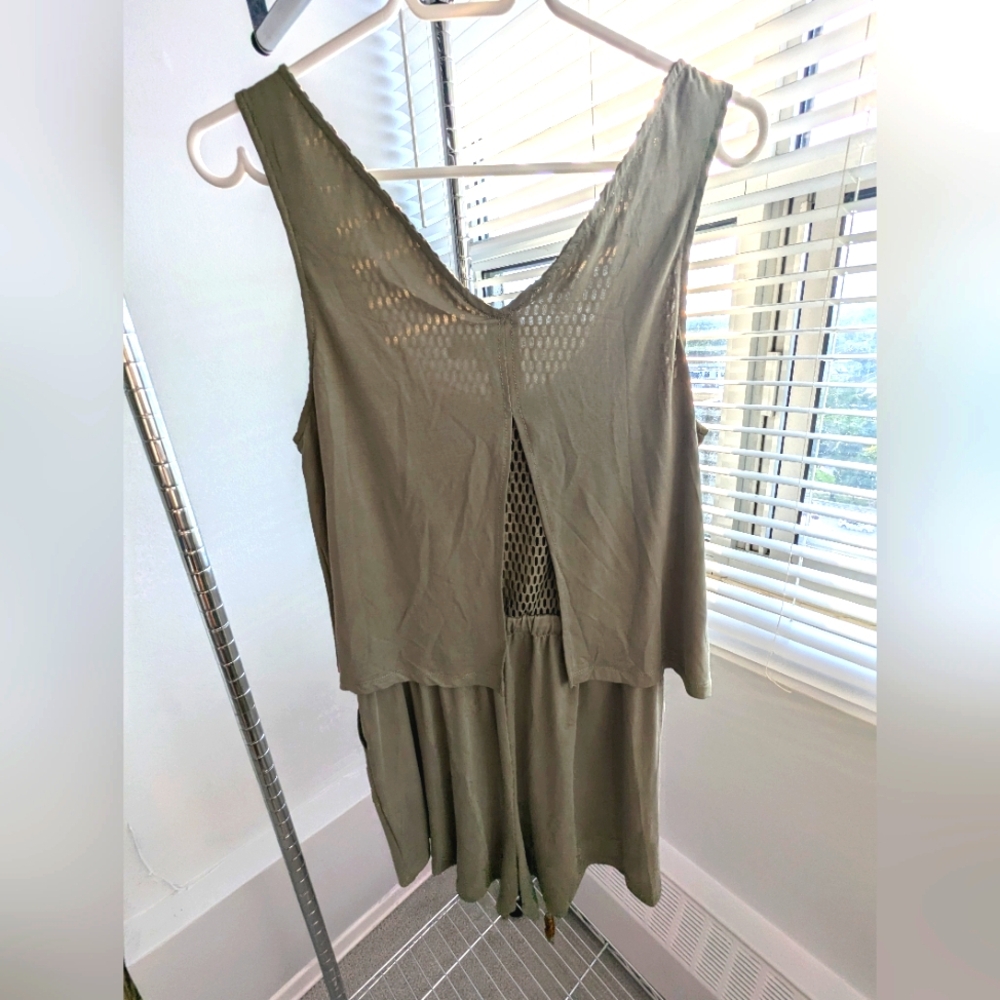 NWOT - Heartloom Elodie Romper - Olive Green - Picture 8 of 8